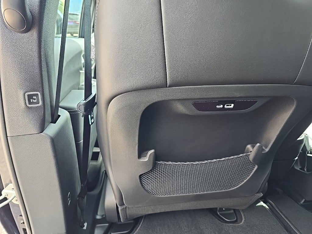 New 2025 Chrysler Pacifica Select image 23