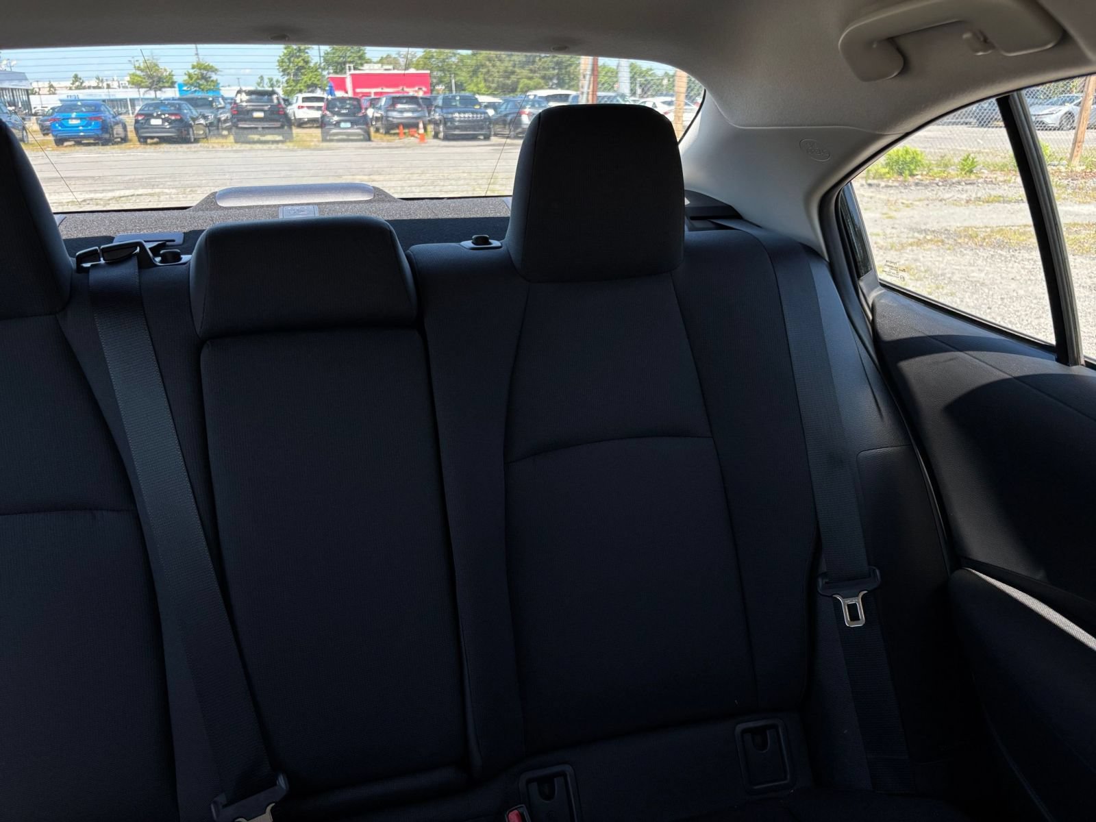 Used 2025 Toyota Corolla LE FWD image 32