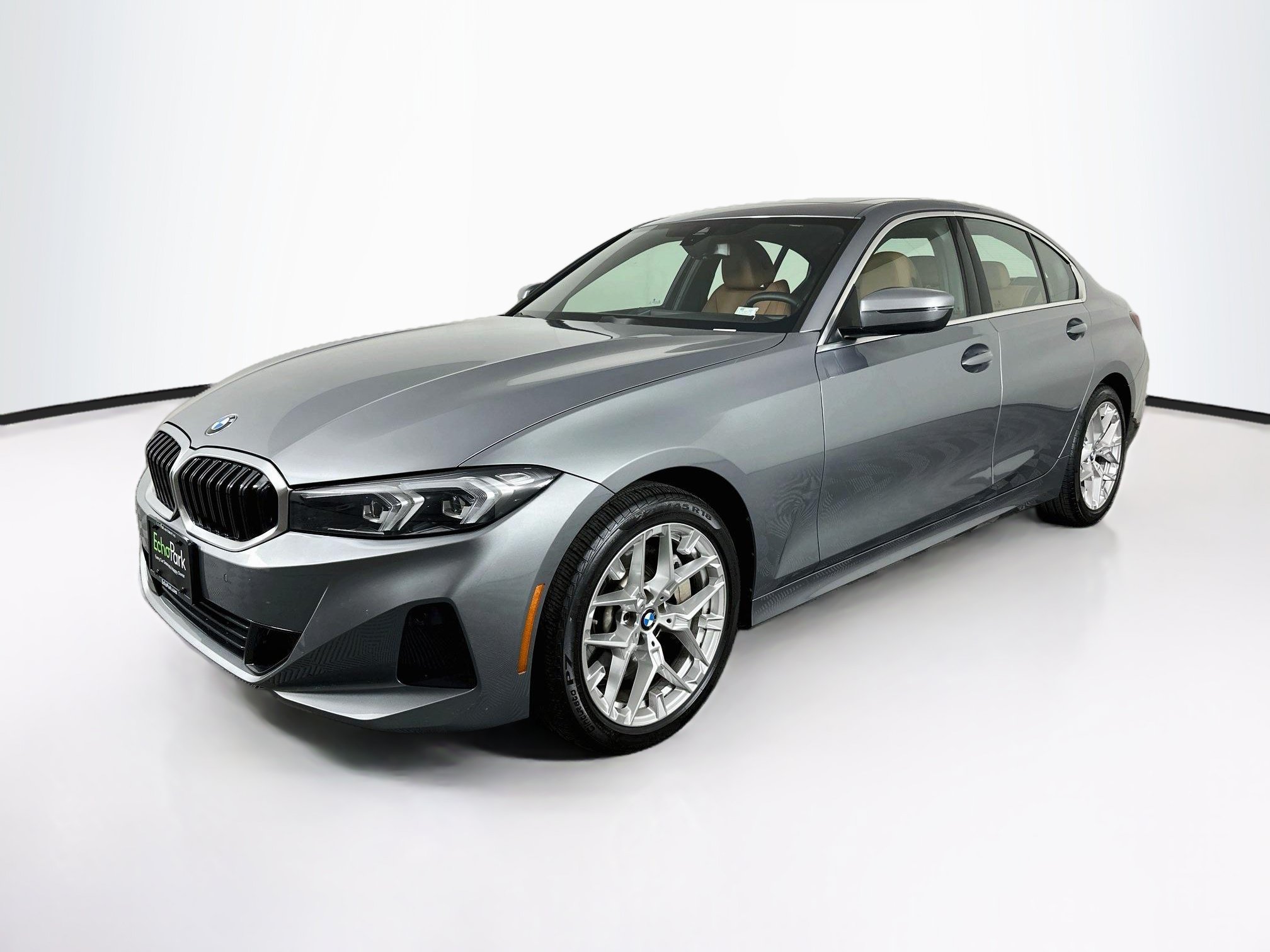 Used 2026 BMW 330i xDrive Sedan AWD/4WD image 3