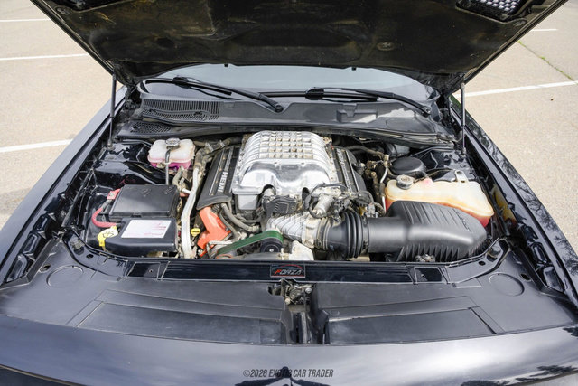 Used 2016 Dodge Challenger SRT Hellcat image 18