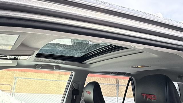 Used 2018 Toyota 4Runner TRD Off-Road Premium image 20