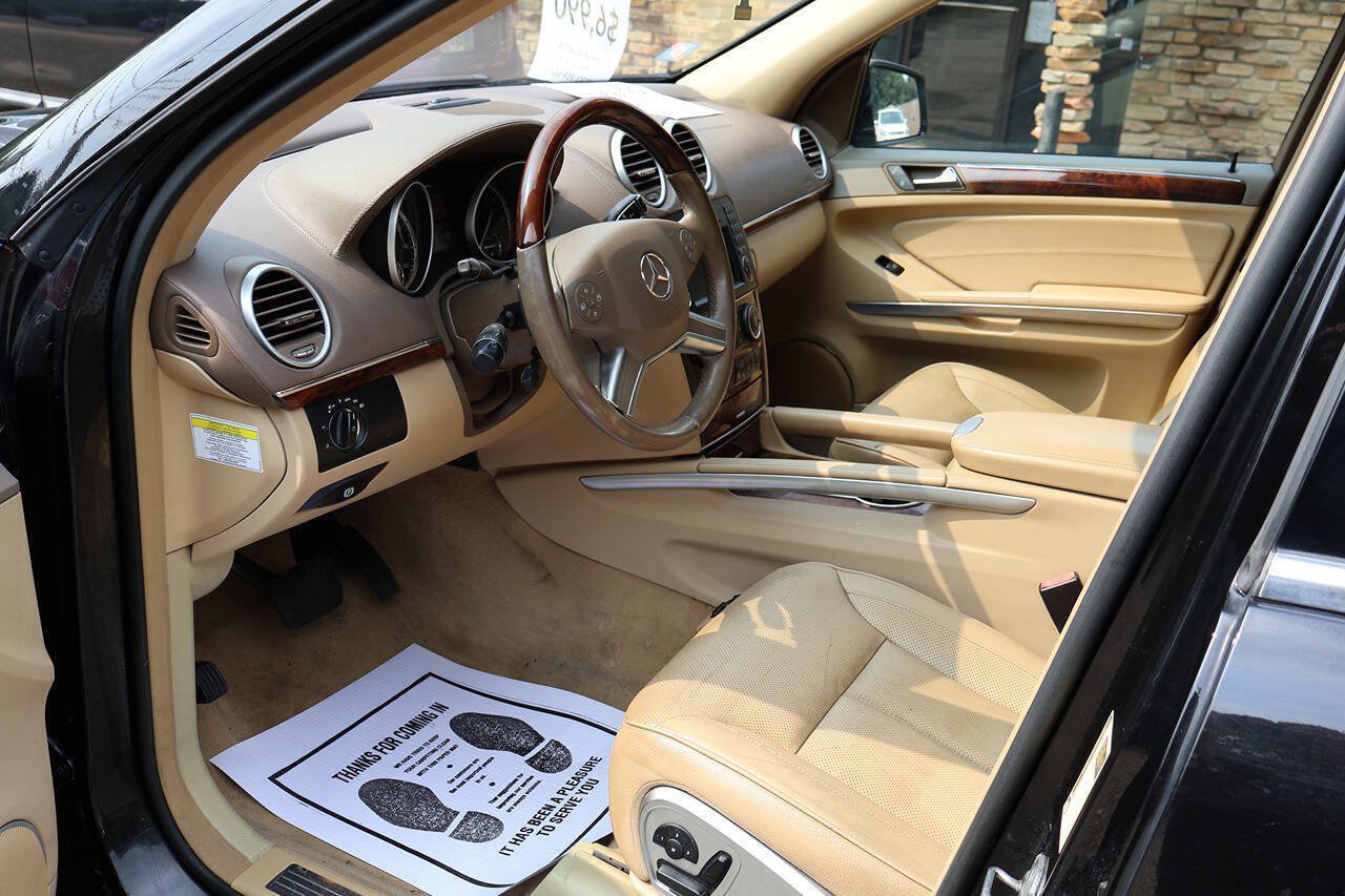 Used 2011 Mercedes-Benz GL 550 4MATIC image 15