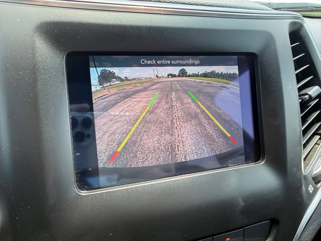 Used 2021 Jeep Cherokee Latitude Lux FWD image 8