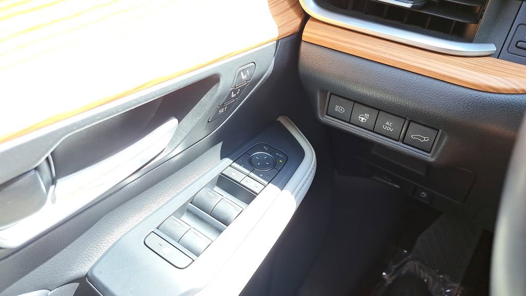 Used 2025 Toyota Grand Highlander AWD Hybrid image 10