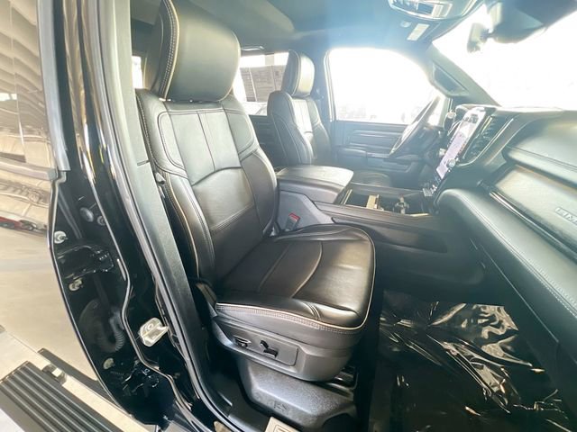 Used 2024 RAM 2500 Limited image 30