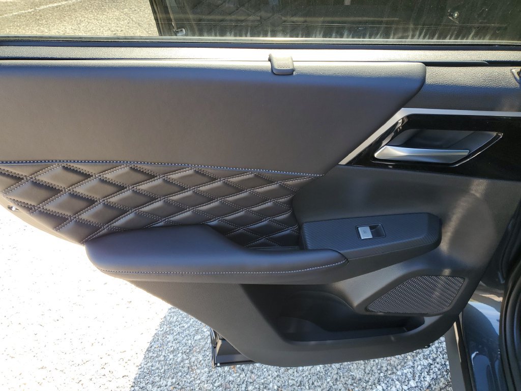 New 2026 Nissan Rogue Platinum AWD/4WD image 10