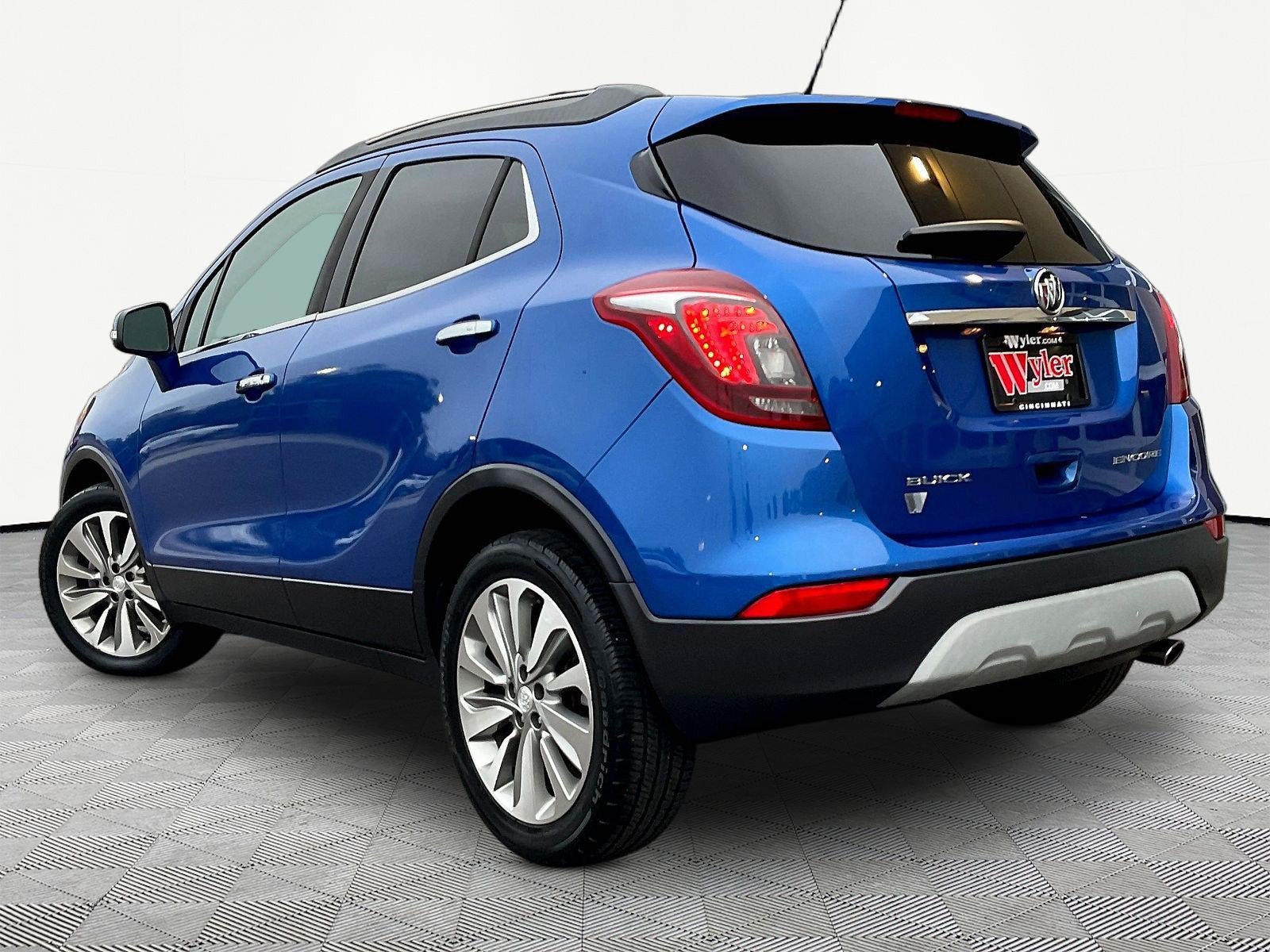 Used 2018 Buick Encore Preferred FWD image 4