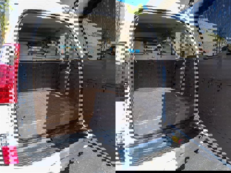 Used 2011 Lexus GX 460 w/ Comfort Plus Pkg image 33