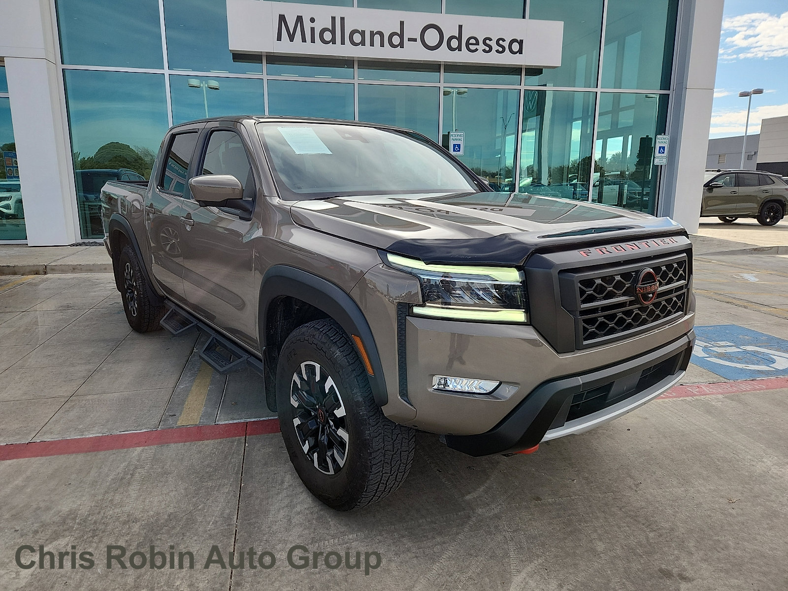 Used 2023 Nissan Frontier PRO-4X w/ Pro Convenience Package