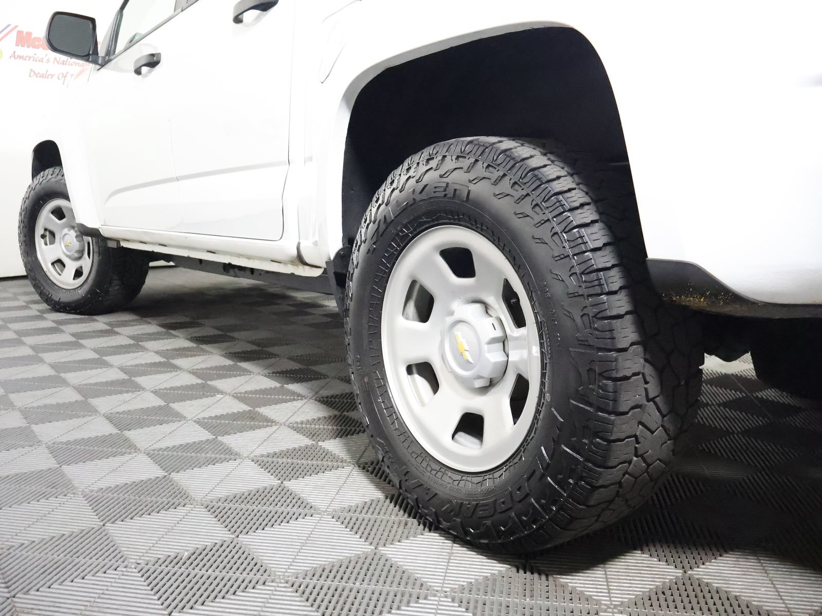 Used 2022 Chevrolet Colorado W/T w/ WT Convenience Package AWD/4WD image 12