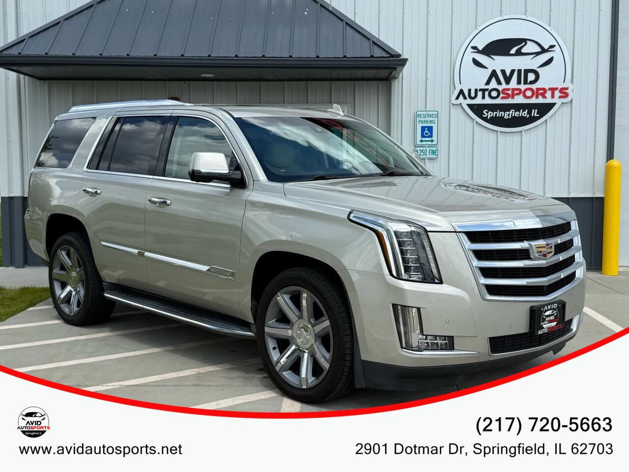 Used 2015 Cadillac Escalade Luxury AWD/4WD image 1