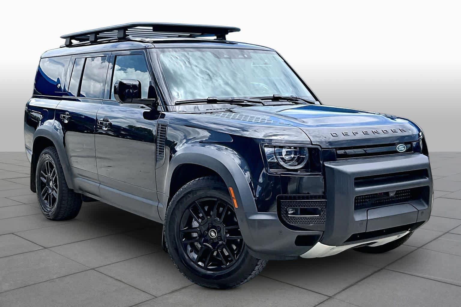 Used 2023 Land Rover Defender 130 SE AWD/4WD image 3
