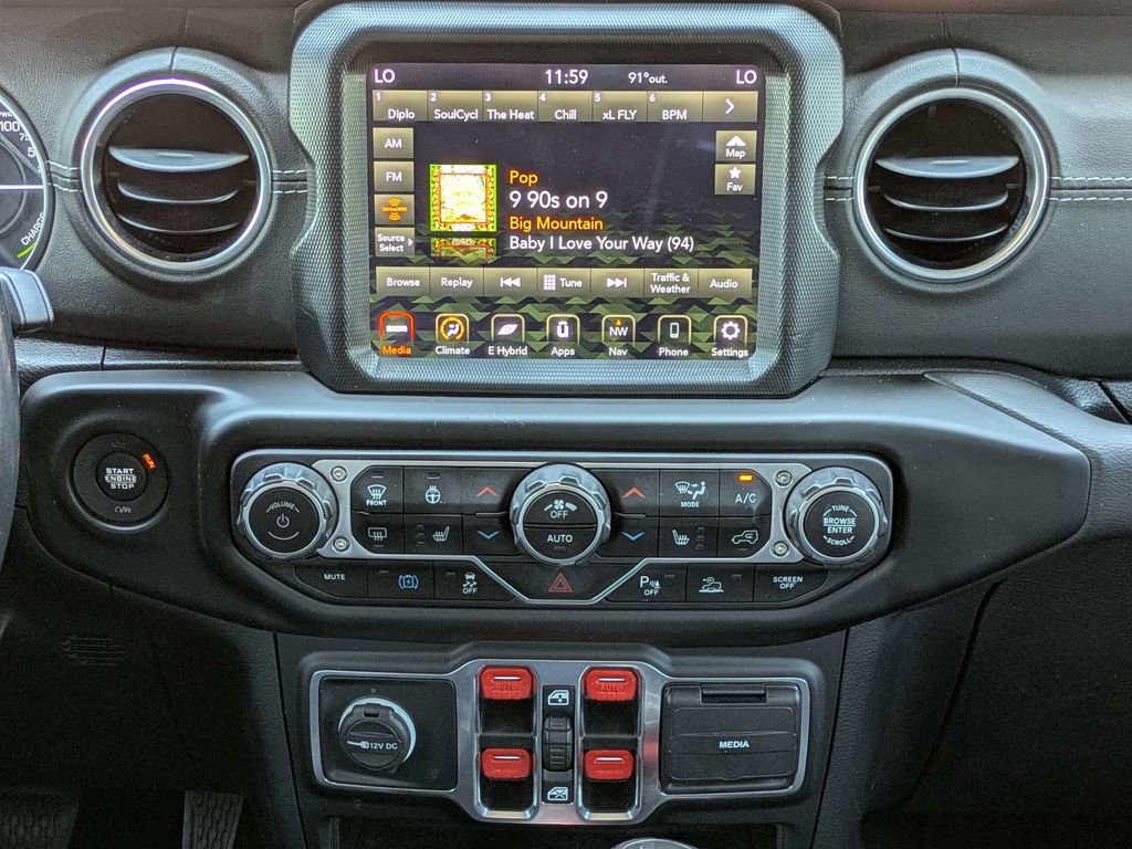 Used 2021 Jeep Wrangler Unlimited Sahara w/ Cold Weather Group image 18