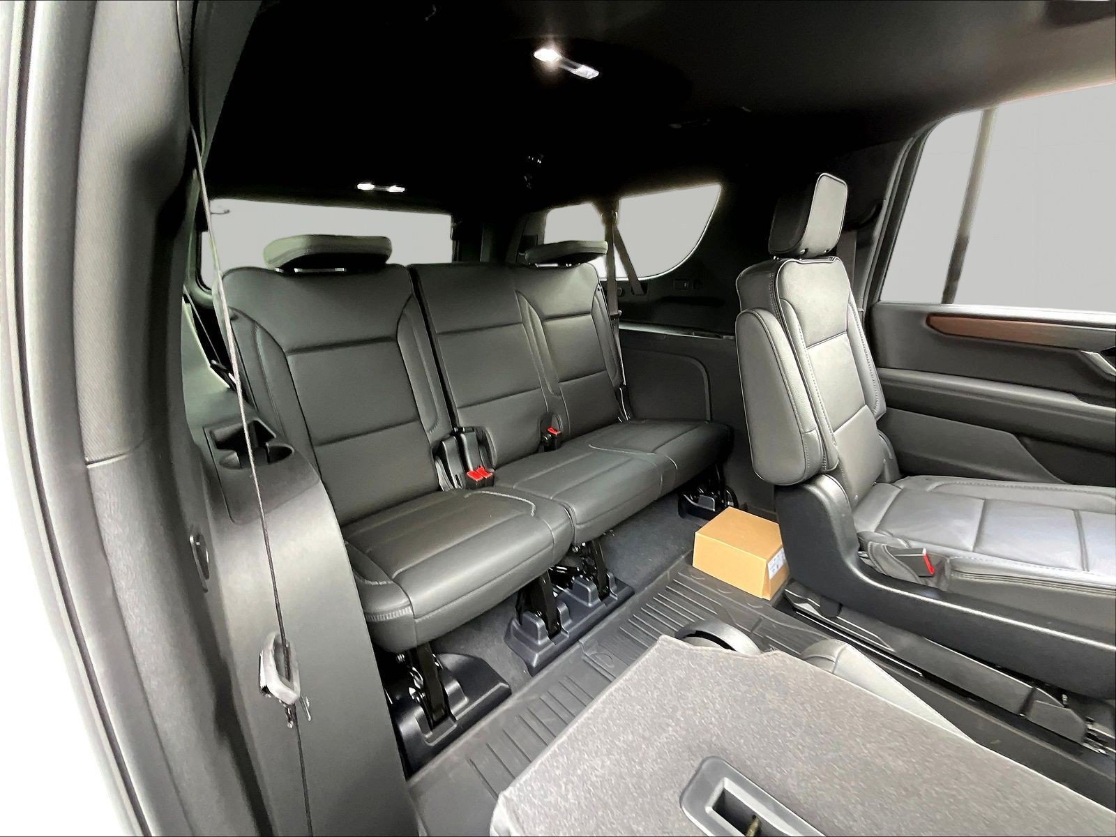 New 2026 GMC Yukon XL Denali w/ Denali Reserve Package AWD/4WD image 21