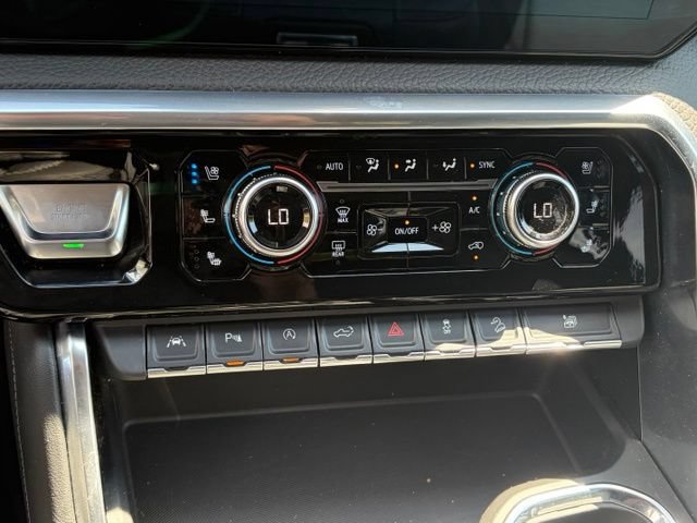 Used 2023 GMC Sierra 1500 Denali w/ Denali Reserve Package AWD/4WD image 23