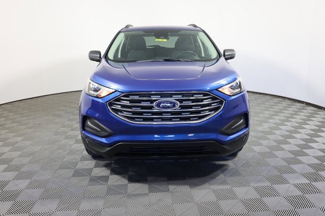 Used 2022 Ford Edge SE image 2