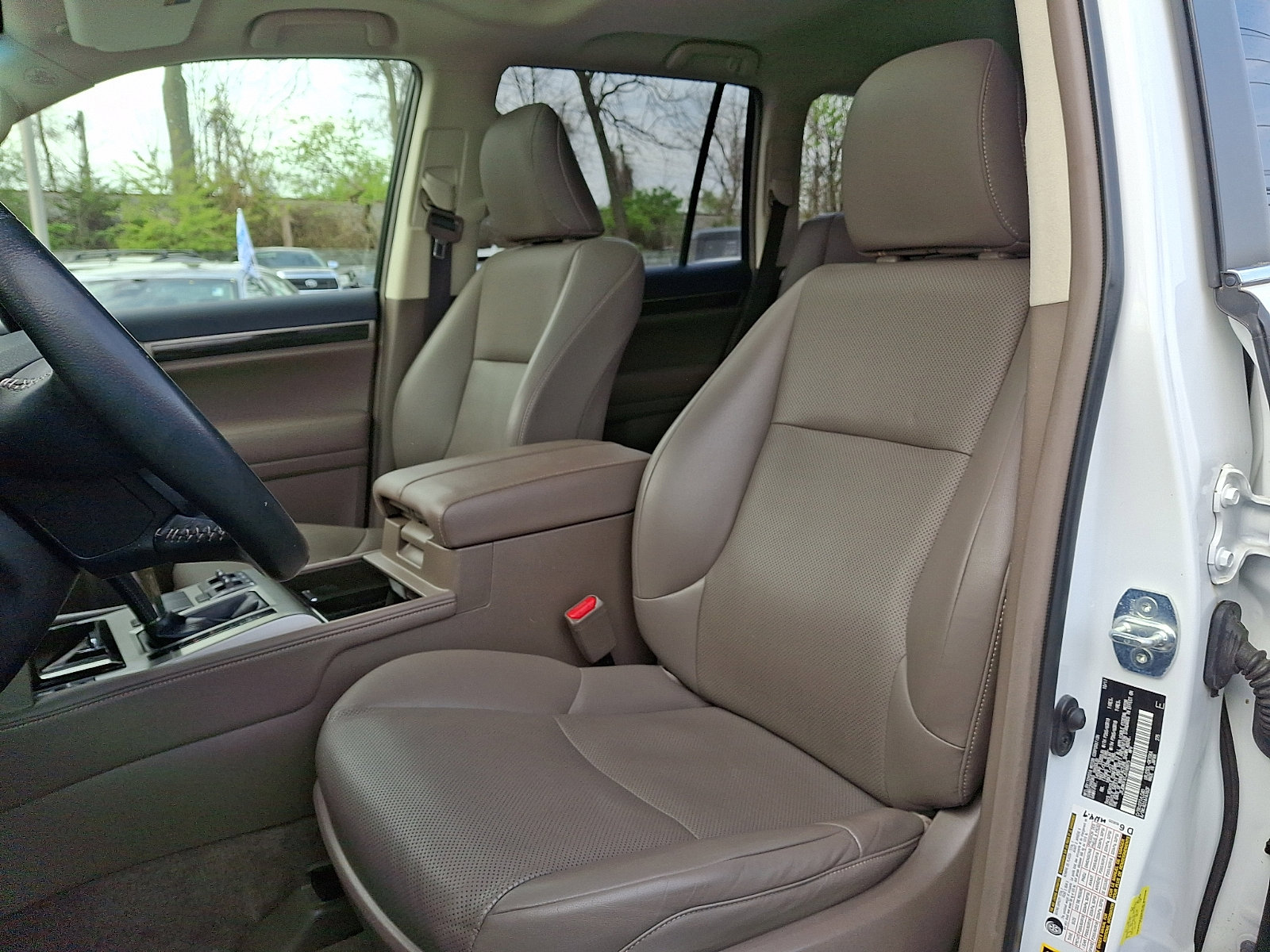 Used 2018 Lexus GX 460 w/ Navigation Package AWD/4WD image 12