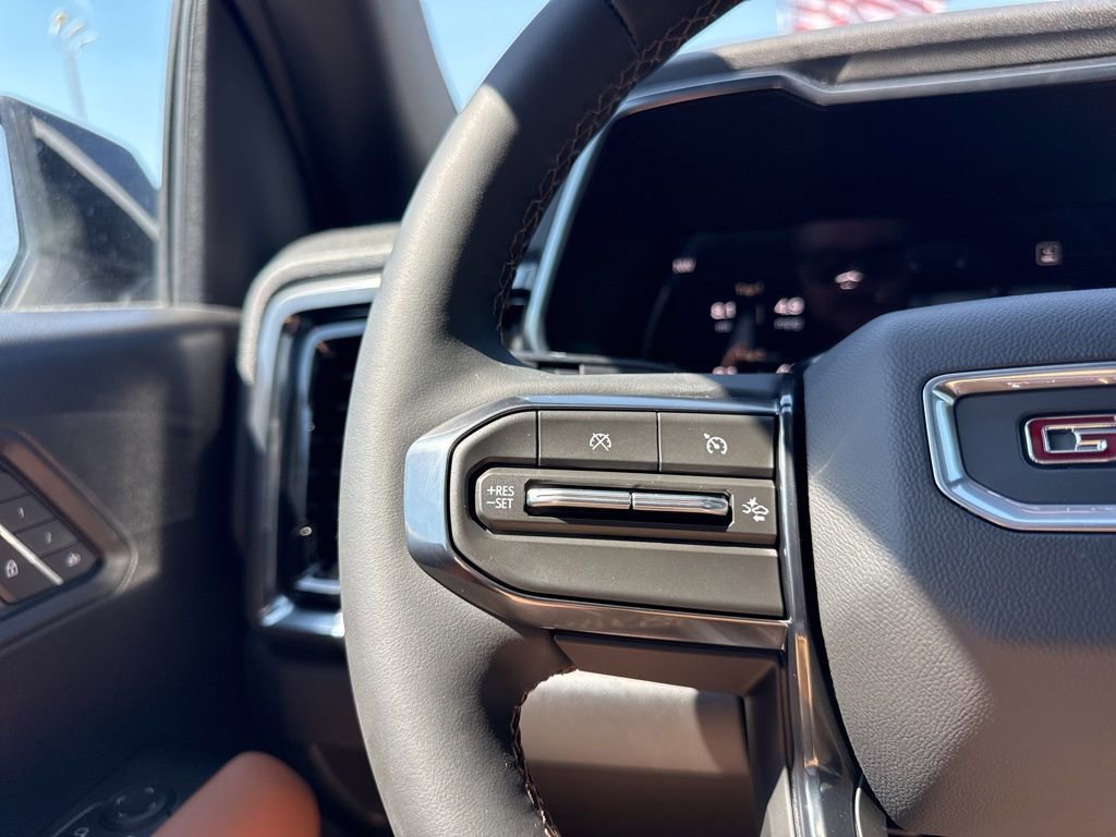 New 2026 GMC Canyon AT4 w/ Technology Plus Package AWD/4WD image 17