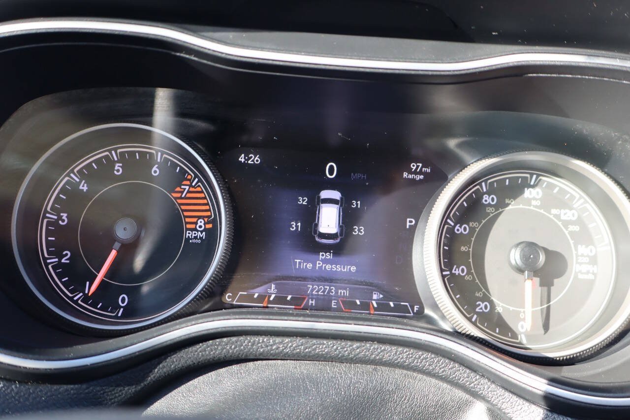 Used 2019 Jeep Cherokee Limited AWD/4WD image 19