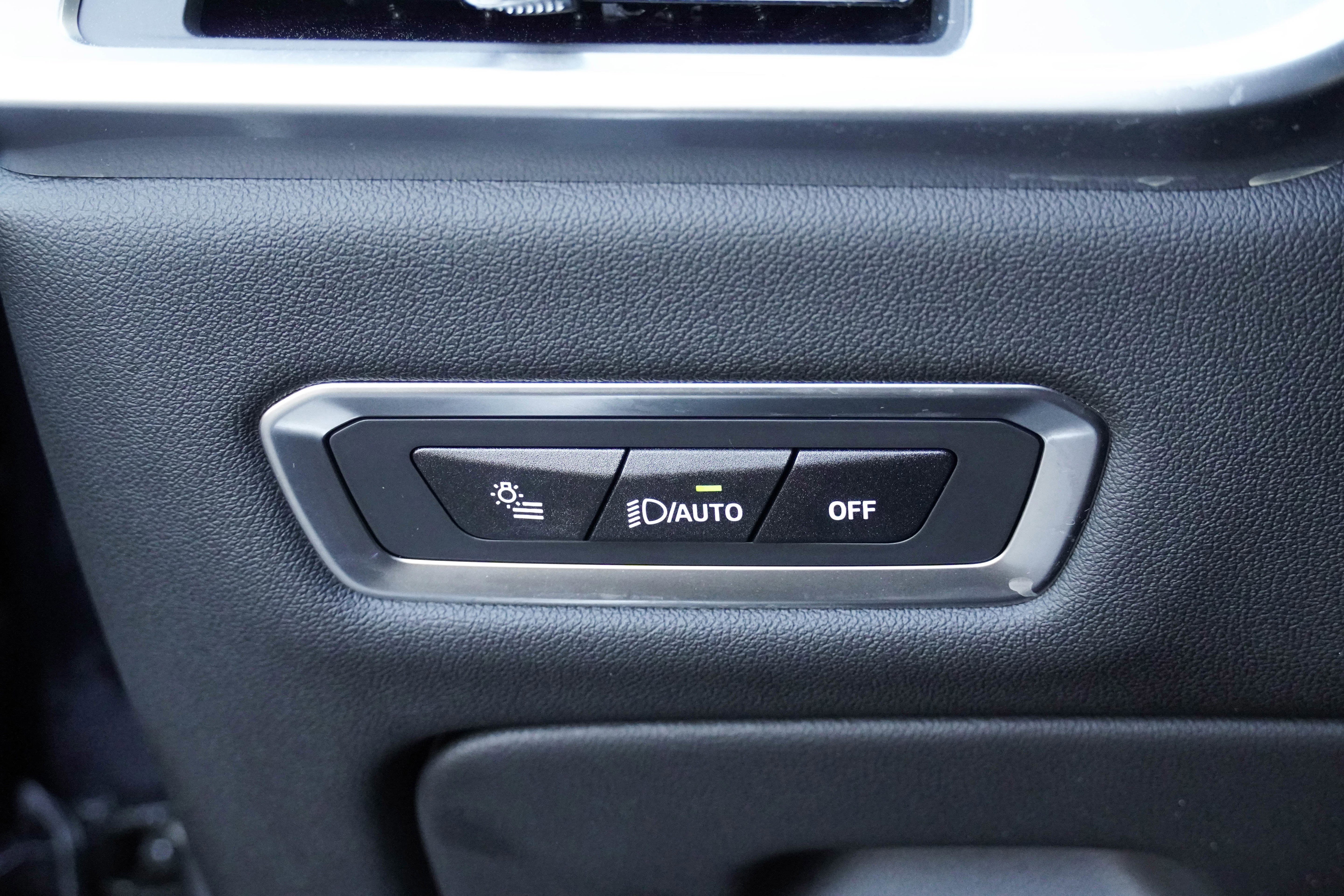 Certified 2026 BMW X7 xDrive40i w/ M Sport Package image 17