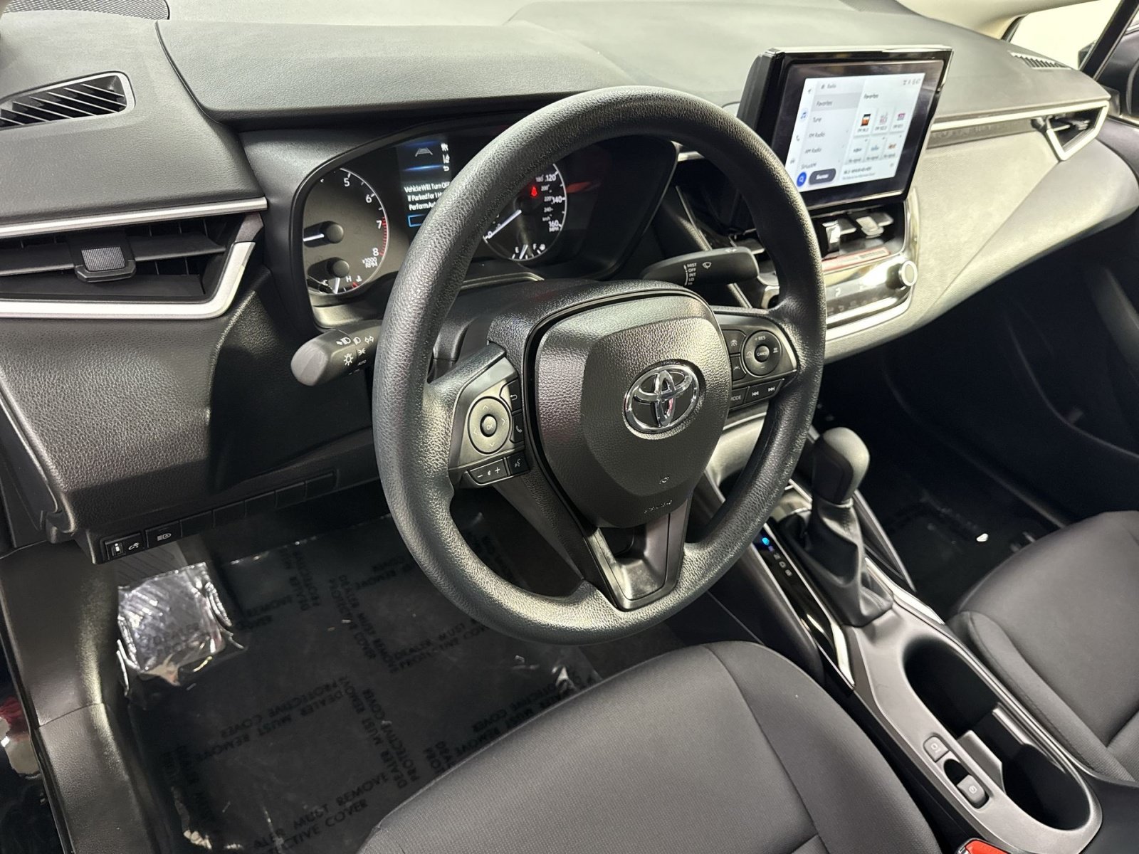Used 2025 Toyota Corolla LE w/ Convenience Package FWD image 13