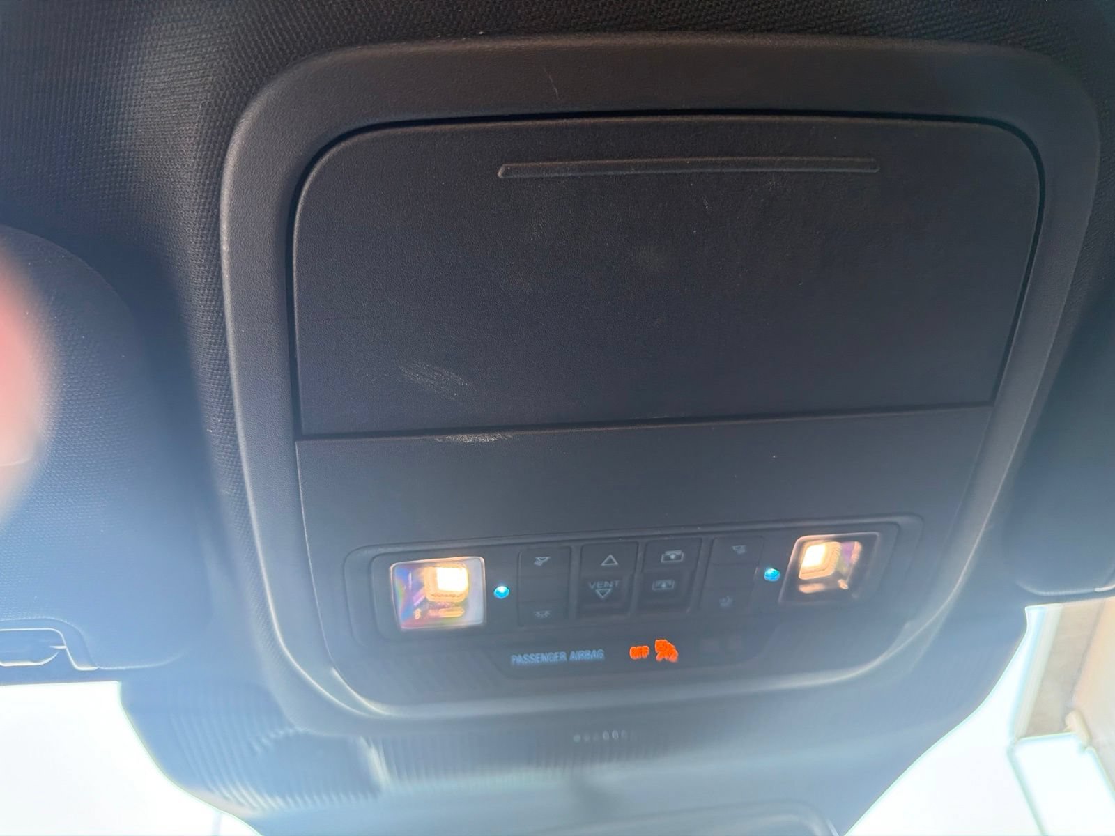 Used 2025 Ford Explorer Platinum AWD/4WD image 19