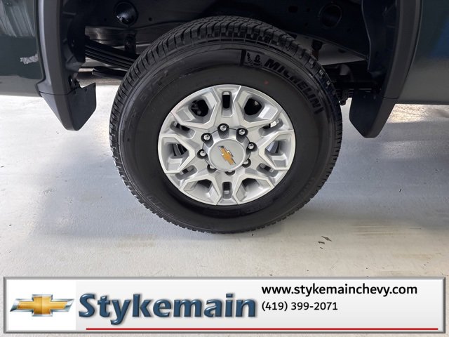 Used 2025 Chevrolet Silverado 2500 LT w/ Convenience Package image 42