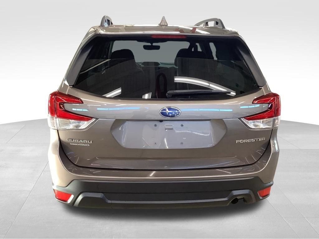Used 2023 Subaru Forester Premium AWD/4WD image 7