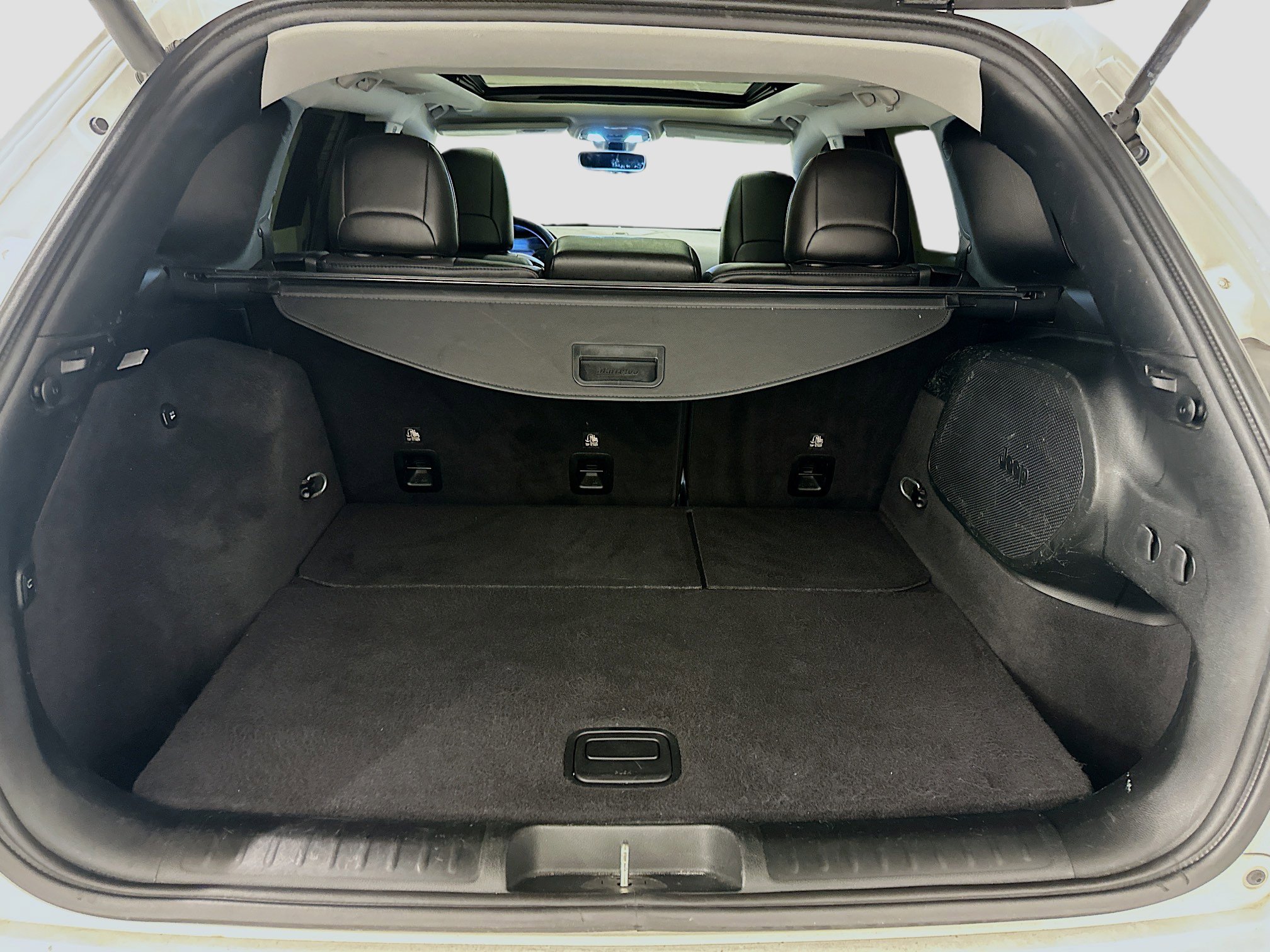 Used 2019 Jeep Cherokee Overland image 31
