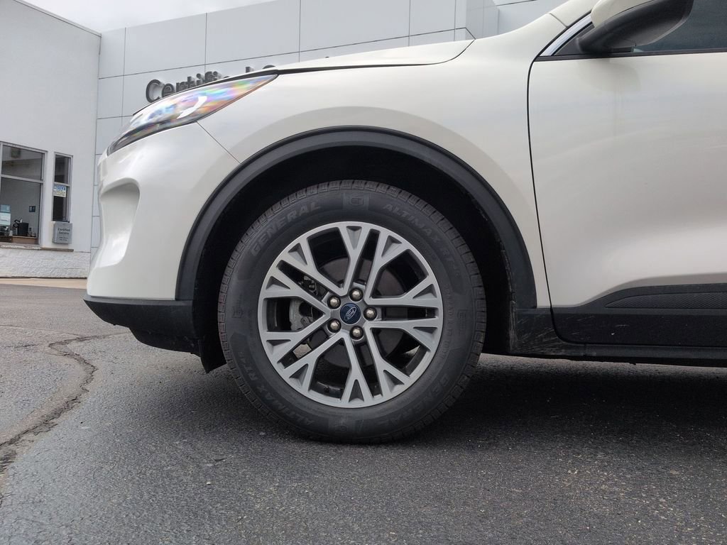 Used 2022 Ford Escape SEL w/ Technology Package AWD/4WD image 16