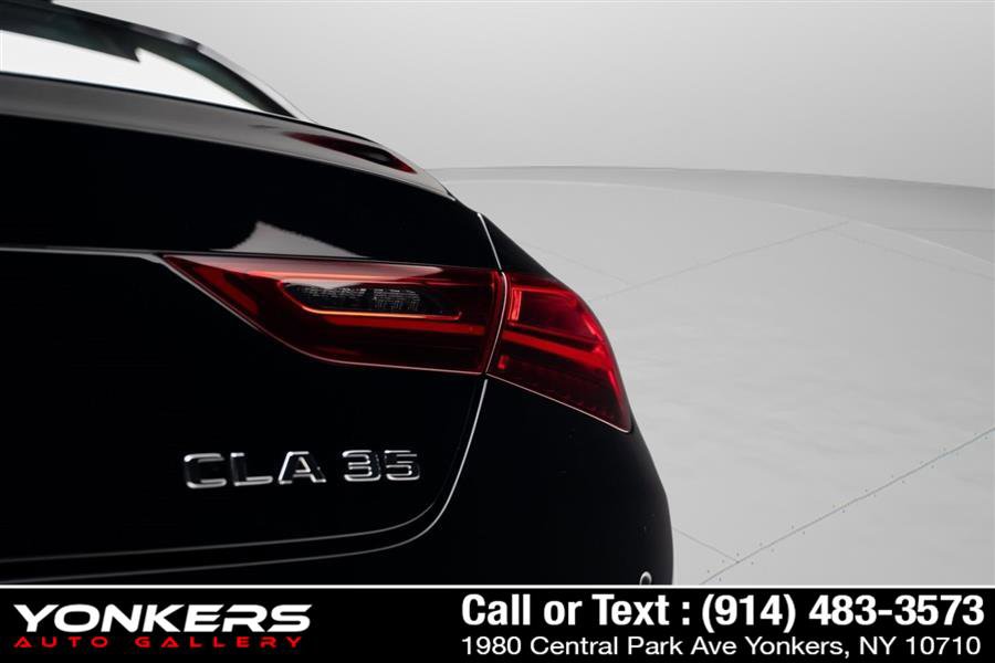 Used 2025 Mercedes-Benz CLA 35 AMG 4MATIC image 31