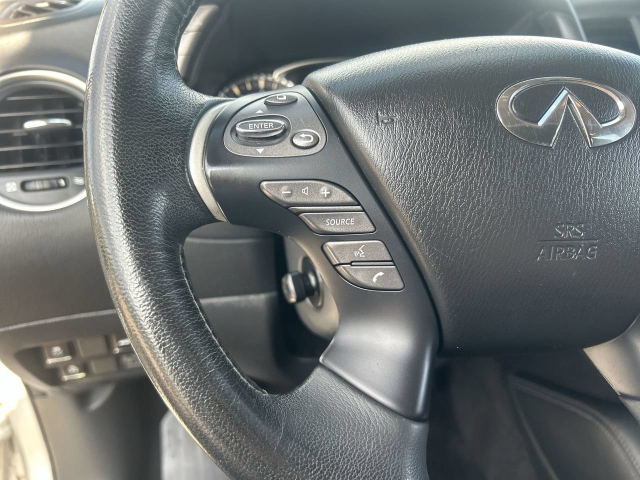 Used 2016 INFINITI QX60 FWD w/ Premium Plus Package image 20