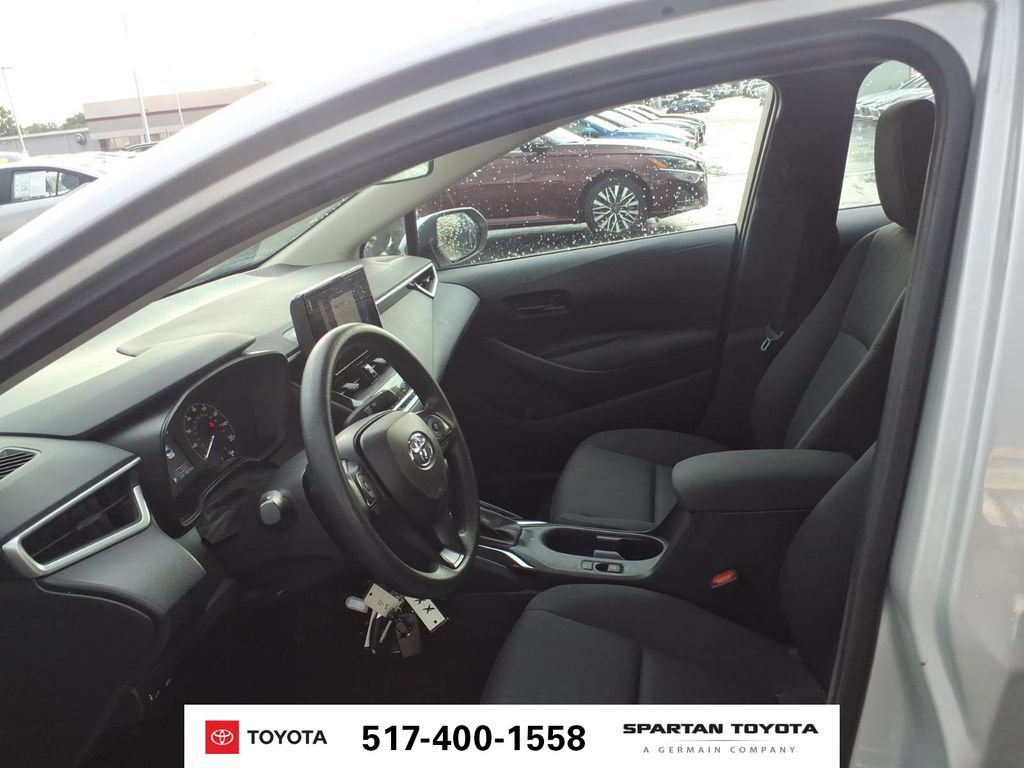 Used 2024 Toyota Corolla LE FWD image 14