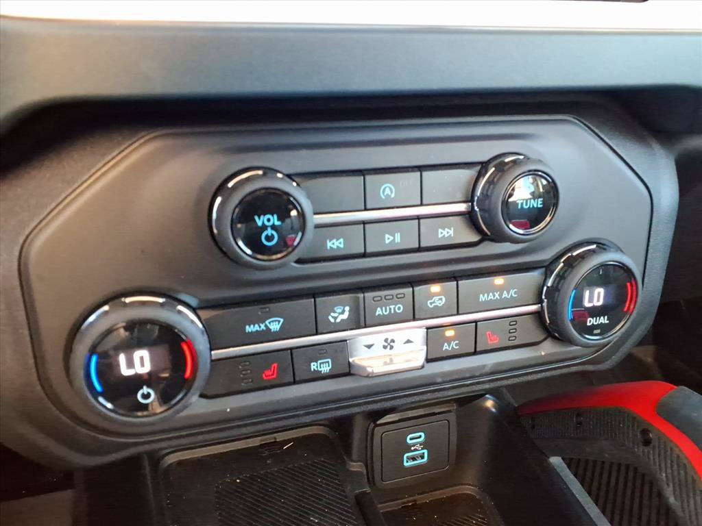Used 2025 Ford Bronco Heritage Edition AWD/4WD image 25