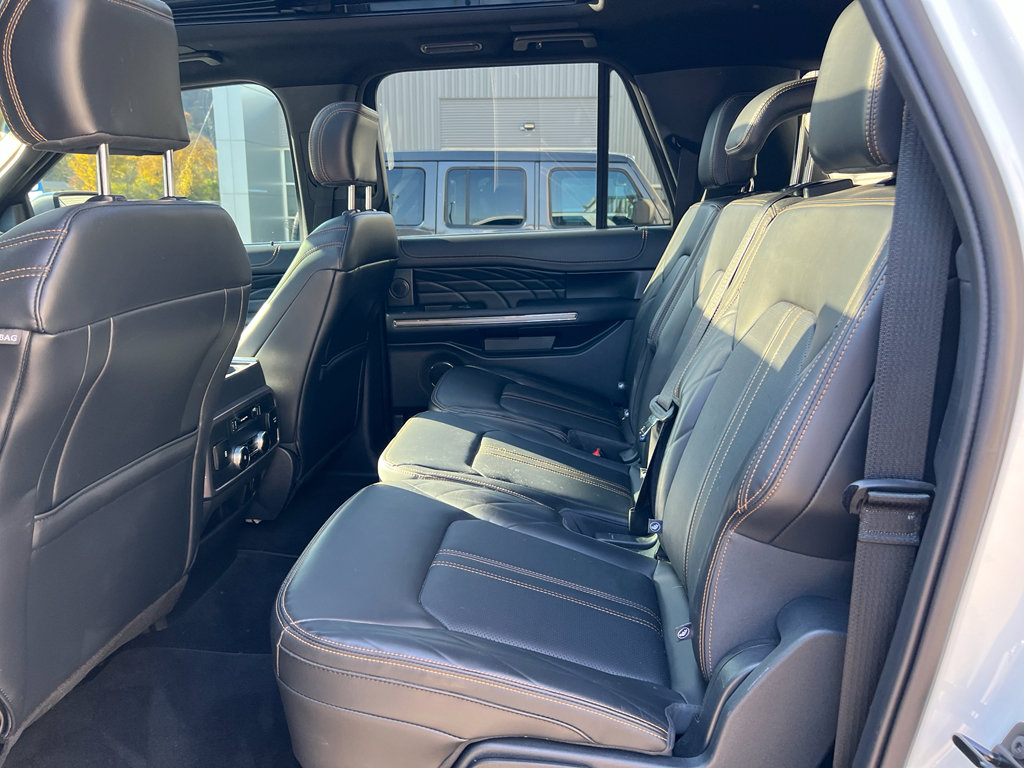 Used 2024 Ford Expedition Max Platinum image 6