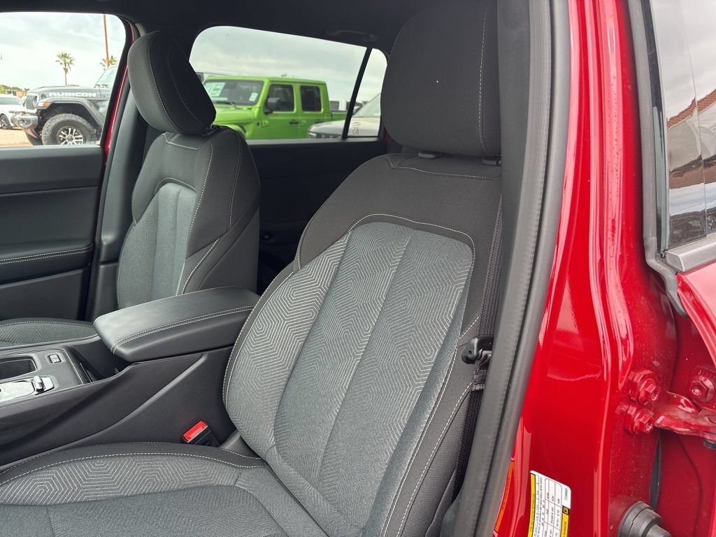 New 2026 Jeep Cherokee Laredo AWD/4WD image 14