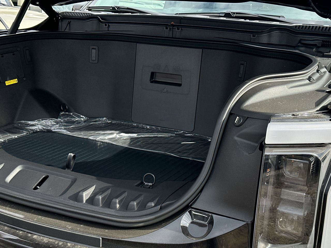 New 2025 Ford F150 Lightning Flash AWD/4WD image 14