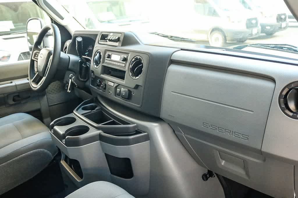New 2026 Ford E-350 and Econoline 350 Super Duty w/ Power Equipment Group RWD image 31