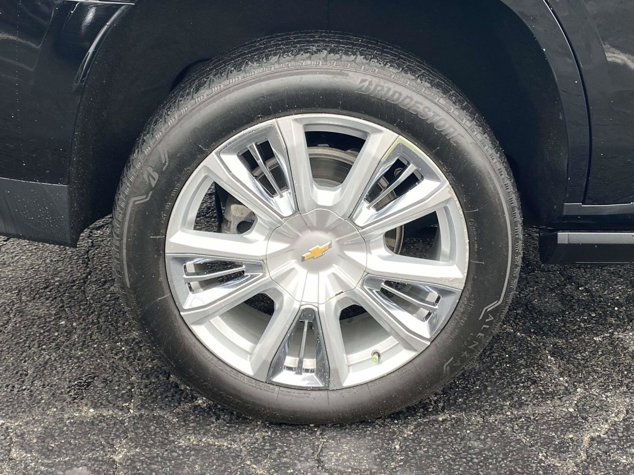 Used 2023 Chevrolet Tahoe High Country AWD/4WD image 7