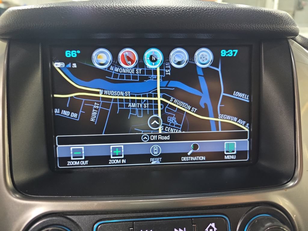 Used 2018 Chevrolet Suburban Premier AWD/4WD image 26