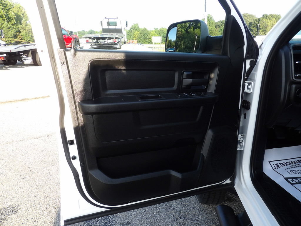 Used 2022 RAM 5500 Tradesman AWD/4WD image 26