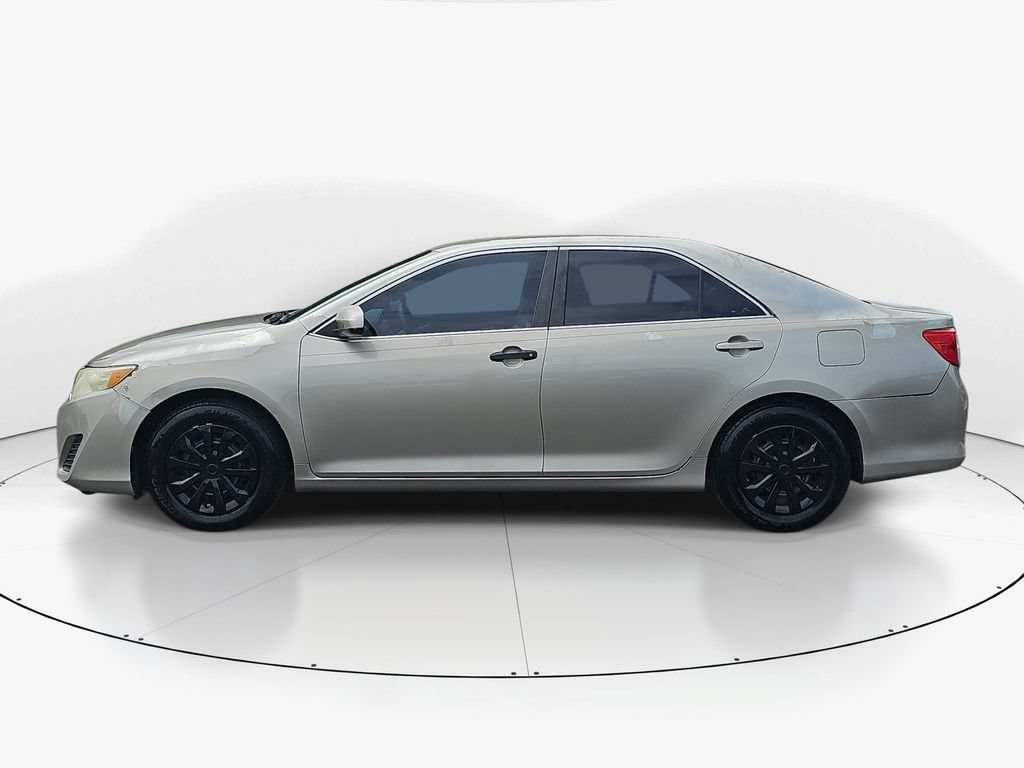 Used 2013 Toyota Camry FWD image 10