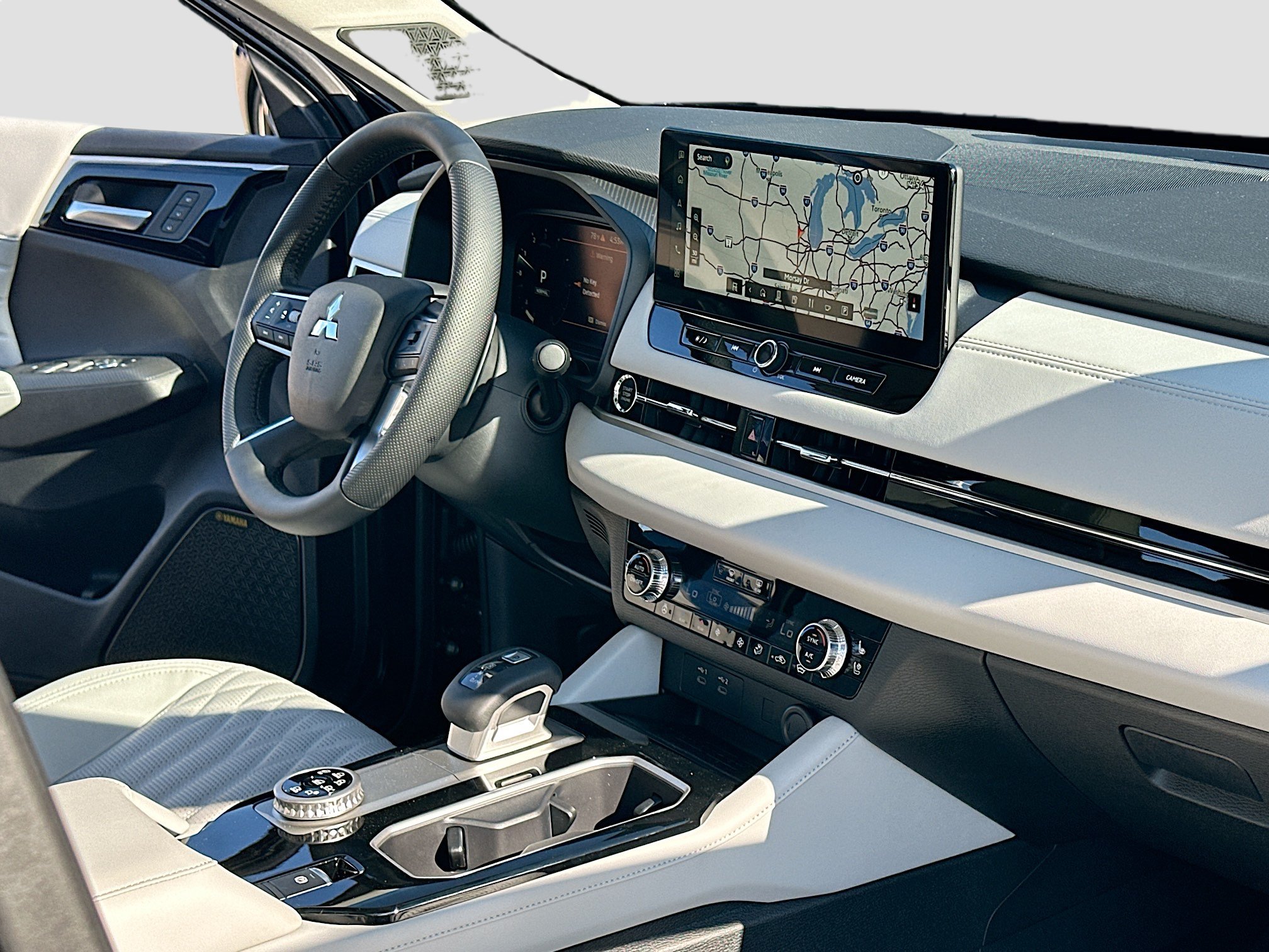New 2025 Mitsubishi Outlander AWD image 5