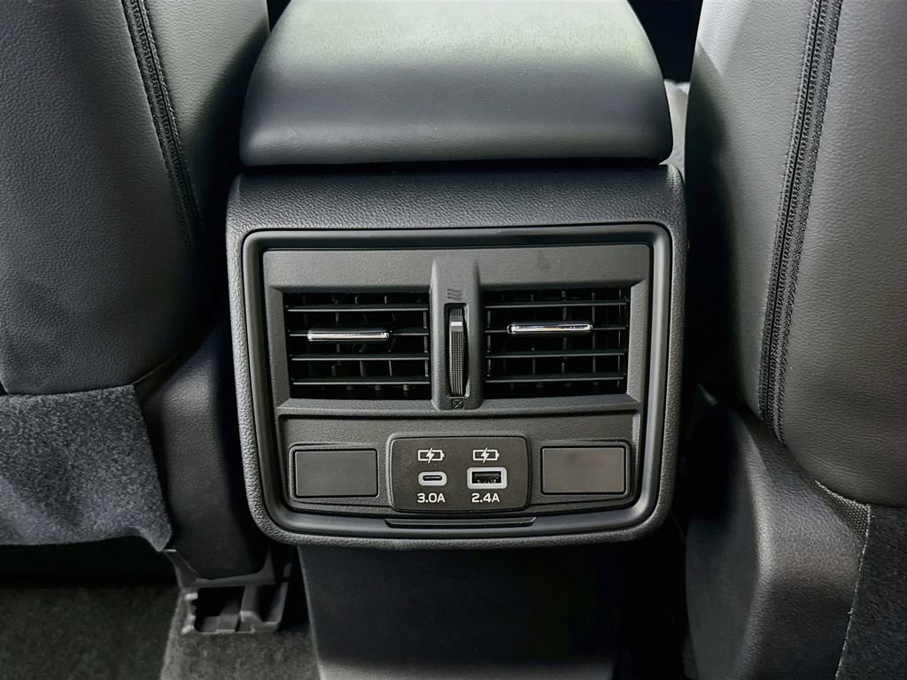 Used 2026 Subaru Forester Touring AWD/4WD image 26