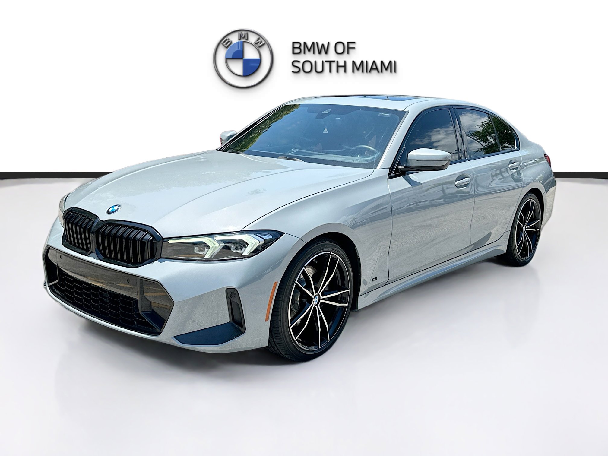 Certified 2024 BMW 330i Sedan w/ M Sport Package RWD image 3
