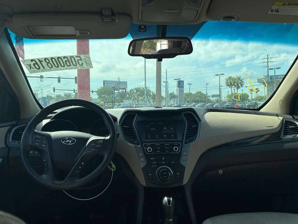 Used 2017 Hyundai Santa Fe Sport FWD image 13