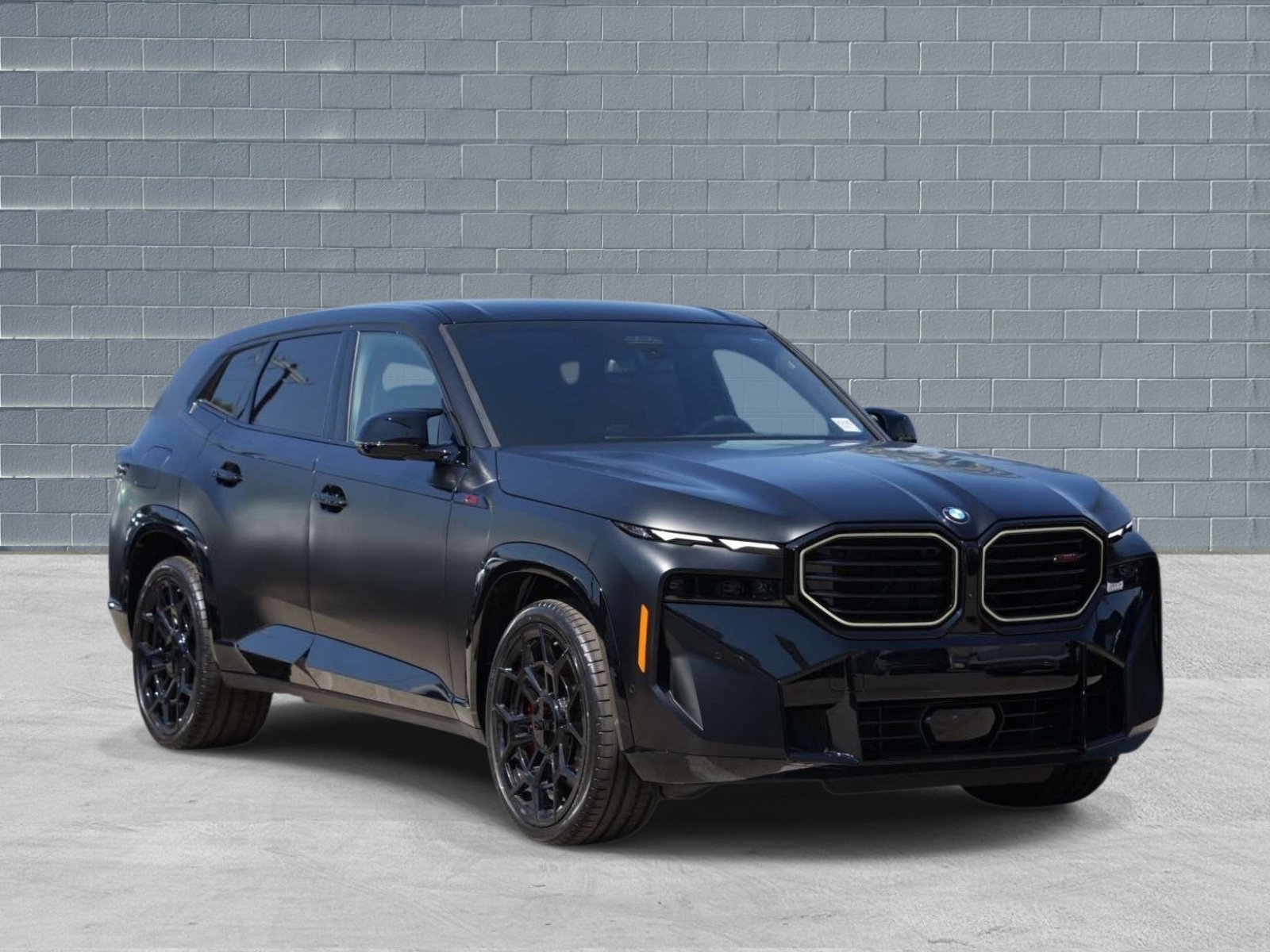 New 2026 BMW XM Label Red image 1