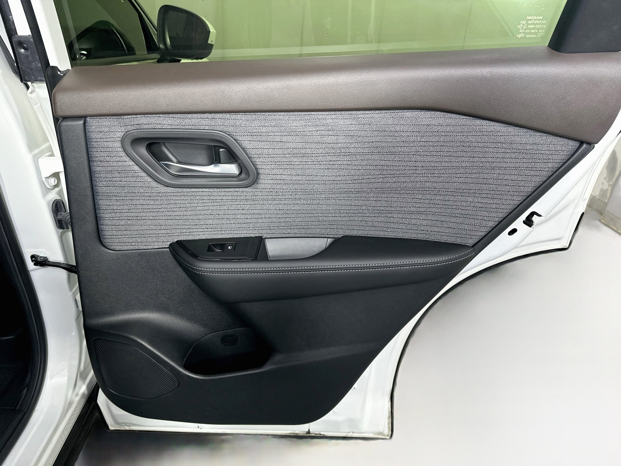 Used 2023 Nissan Rogue SV FWD image 29