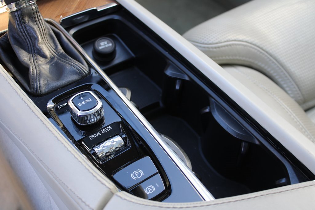 Used 2016 Volvo XC90 T6 Inscription image 30