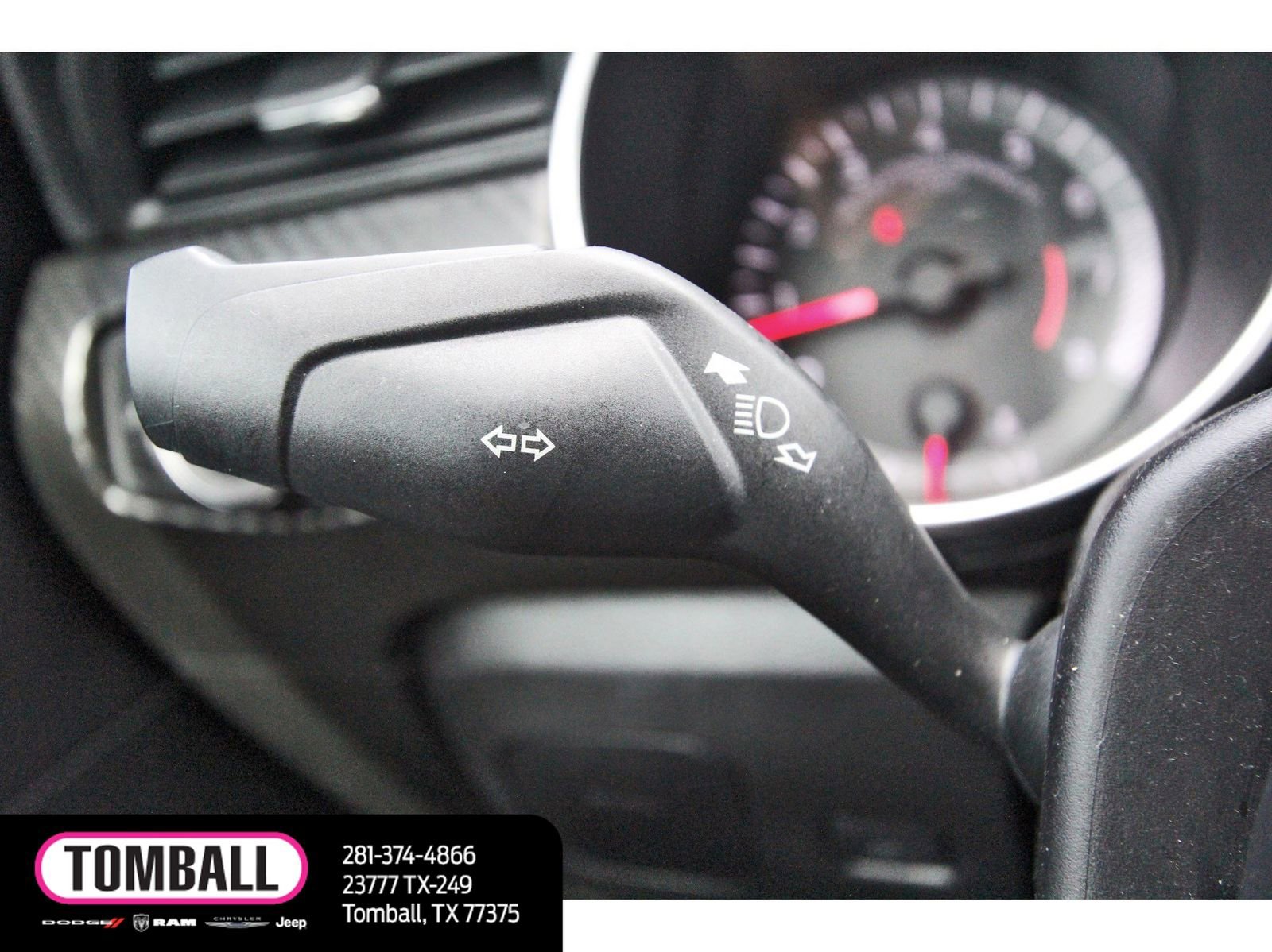 Used 2019 Ford Mustang EcoBoost image 12